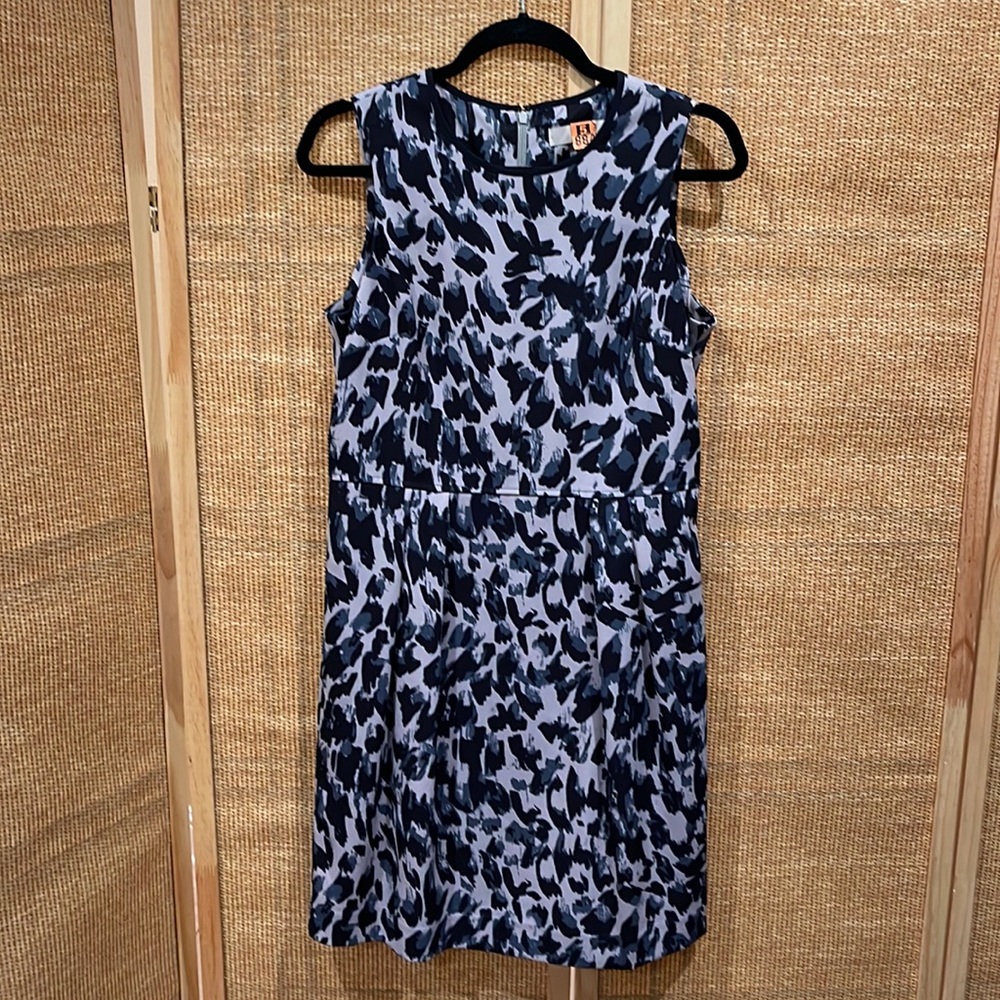 Loft sleeveless dress- size 6